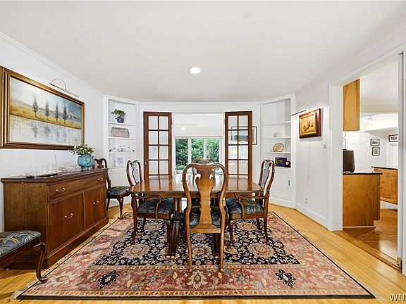 5th image of 55 Meadowbrook Rd