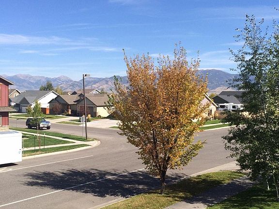 3rd image of 893 Forestglen Dr APT H