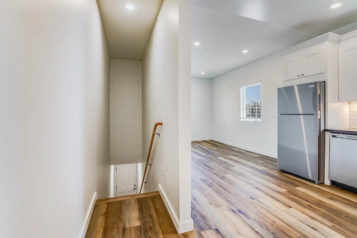 Building Photo - 3408 Adeline St #3408