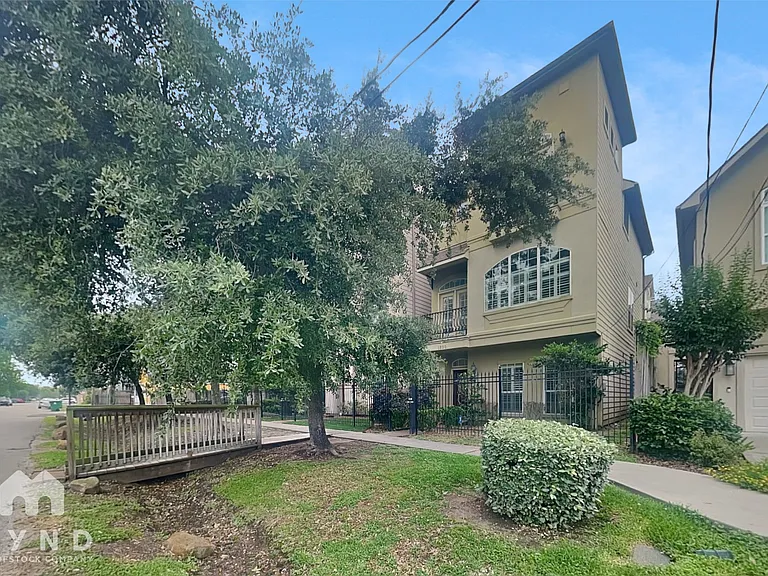 1609 Summer St — Photo 19
