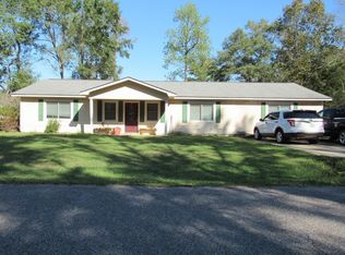 207 Pinecrest Dr, Ashford, AL 36312