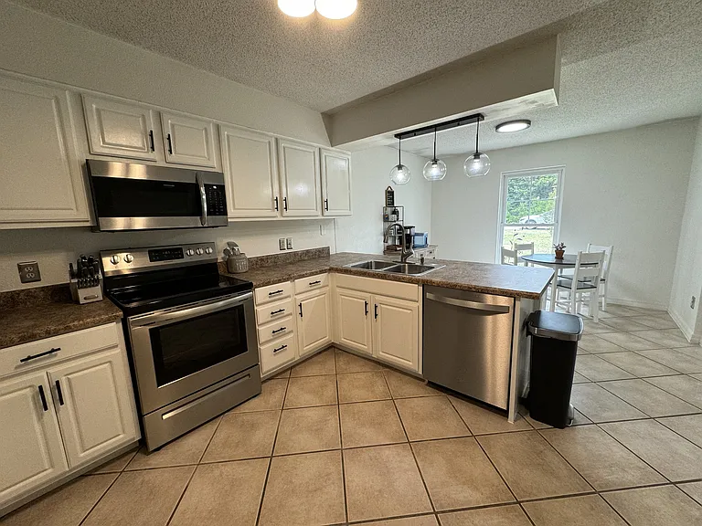 220 Wynnehaven Beach Rd — Photo 14