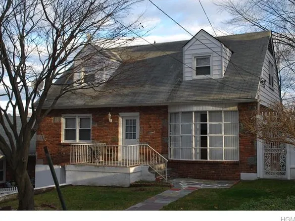 5 Newport Rd, Yonkers, NY 10710