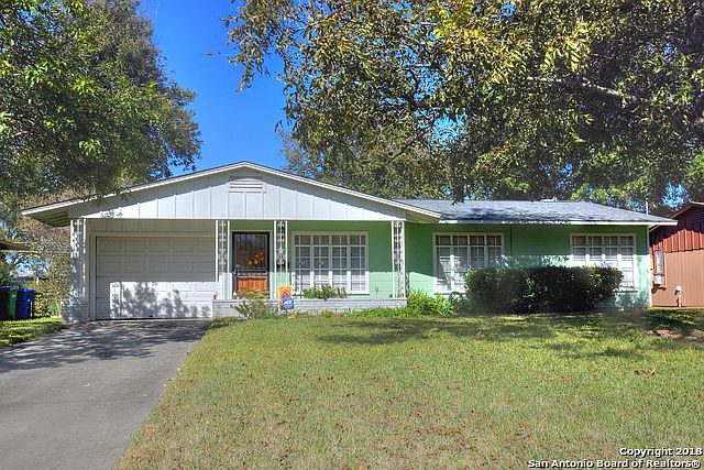 1st image of 375 Astoria Dr