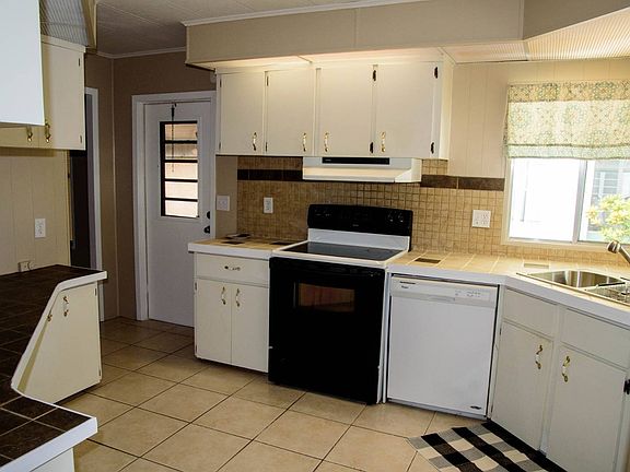 5th image of 8775 20th St Lot 561