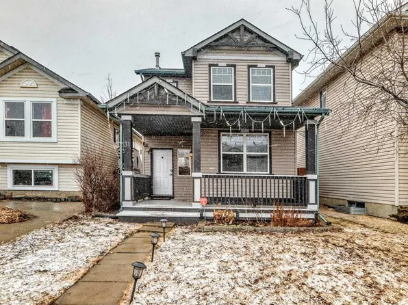31 SE Coventry Rd NE, Calgary, AB T3K 5M9
