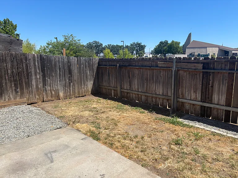 708 Givens Rd #7 — Photo 9