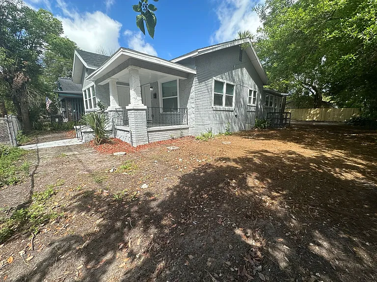 1031 W 26th St — Photo 3