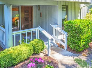 41 Highland Greens Dr #6, Port Ludlow, WA 98365