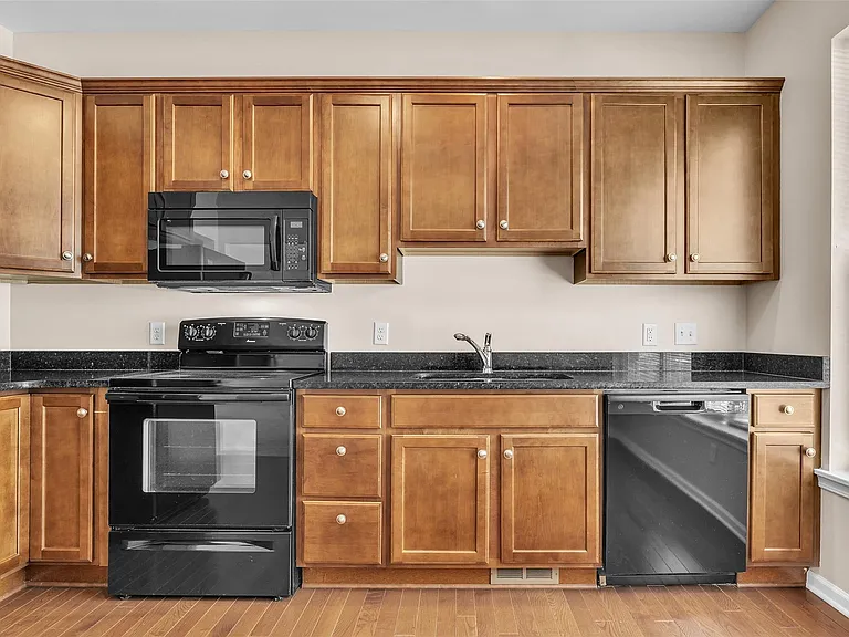 41590 Mitchell Rd — Photo 18