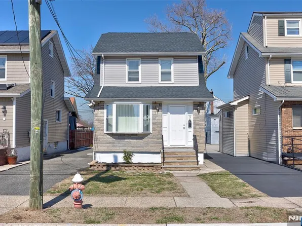 38 Woodland Ave, Little Ferry, NJ 07643