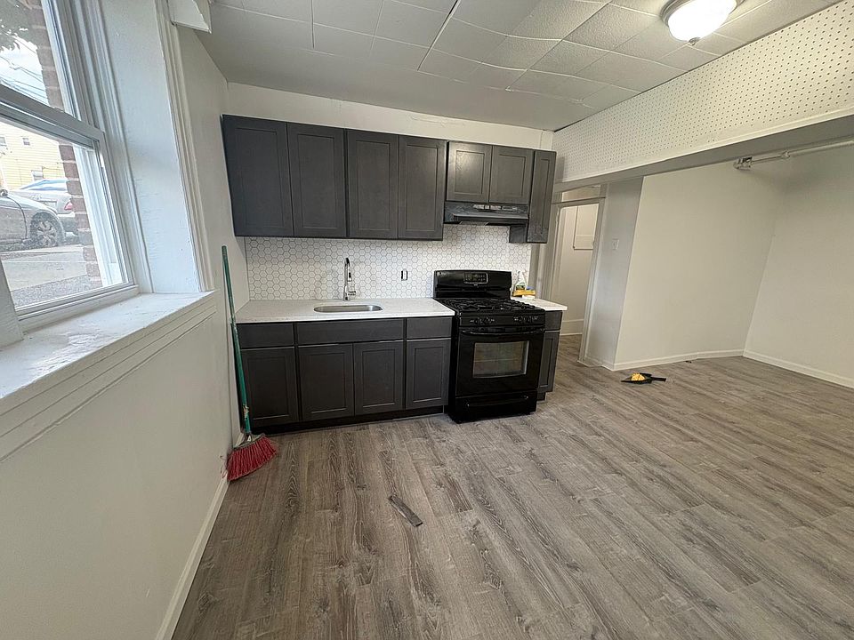 2nd image of 496 21st Ave #1D