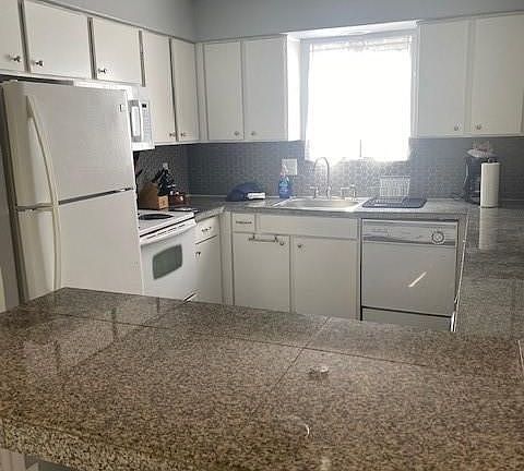 2nd image of 12100 Melville Dr APT 617F