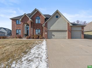 6204 N 155th St, Omaha, NE 68135