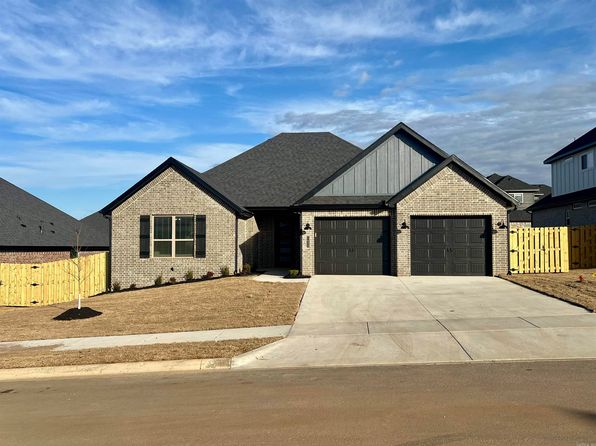 1433 Cittadella Ave, Tontitown, AR 72762