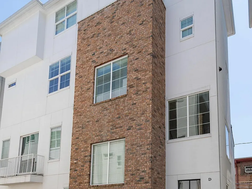 3821 N Braeswood Blvd #D
