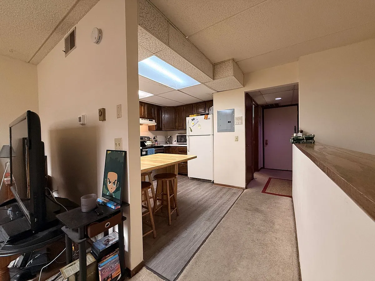 Building Photo - Wingra West Apartments