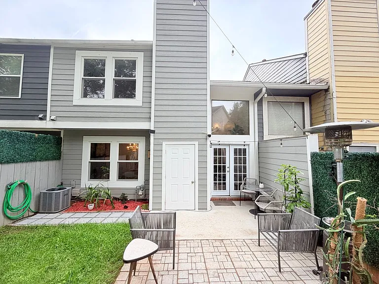 1145 Berkley Dr SE — Photo 23