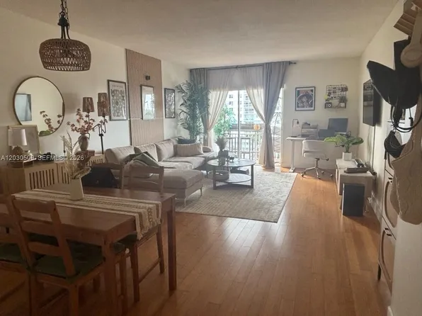 400 Kings Point Dr APT 622, Sunny Isles Beach, FL 33160