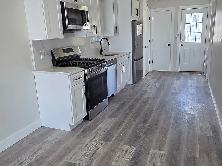 512 Minnieford Ave #506 — Photo 4