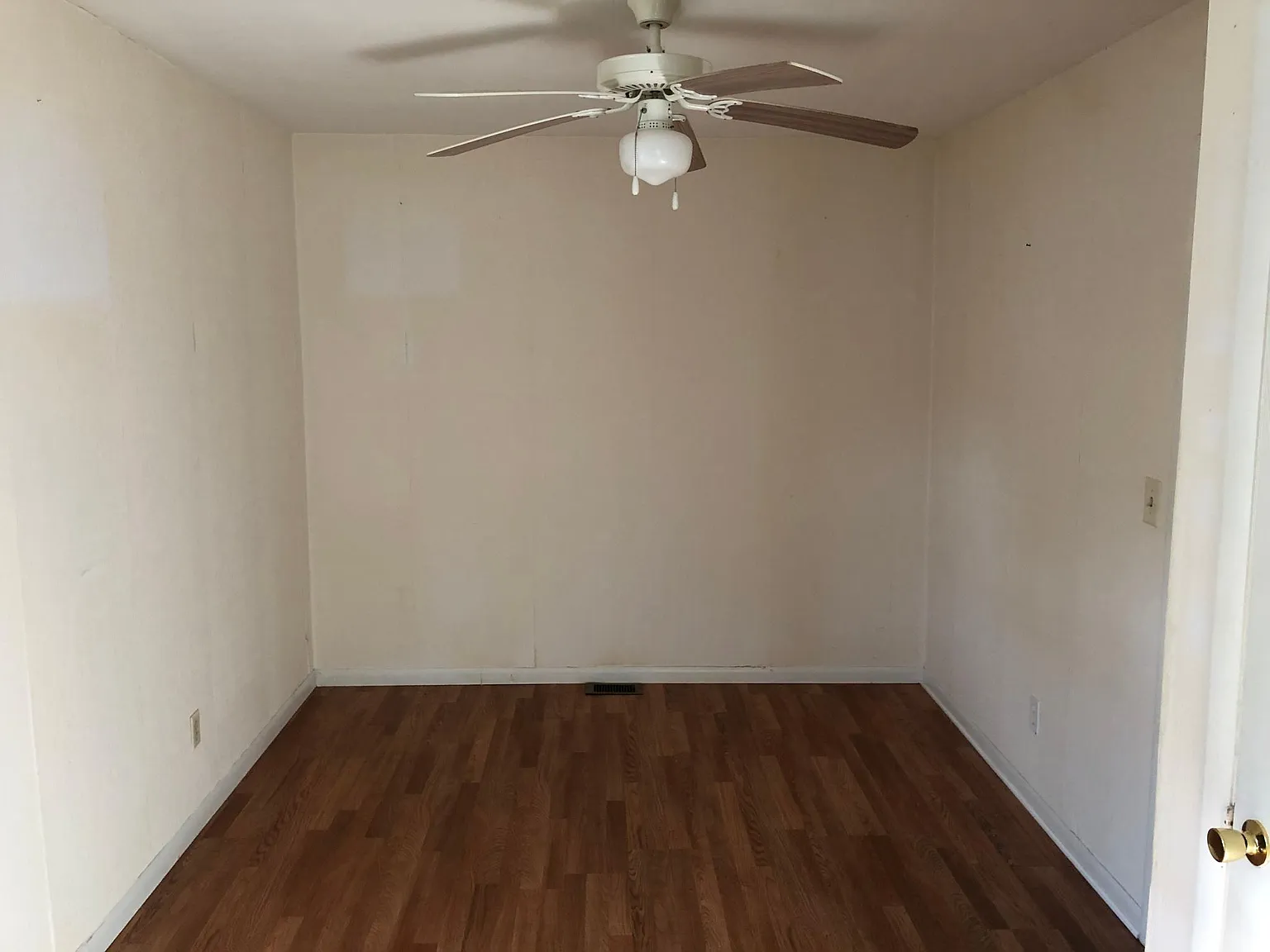 3 bed, 1180 sqft, $1,500 — Photo 2