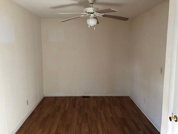 2nd image of 209 E Center St #A