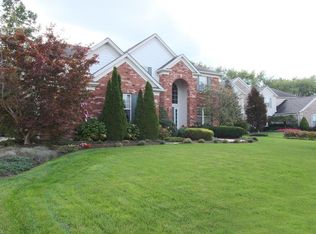 35143 Emory Dr, Avon, OH 44011