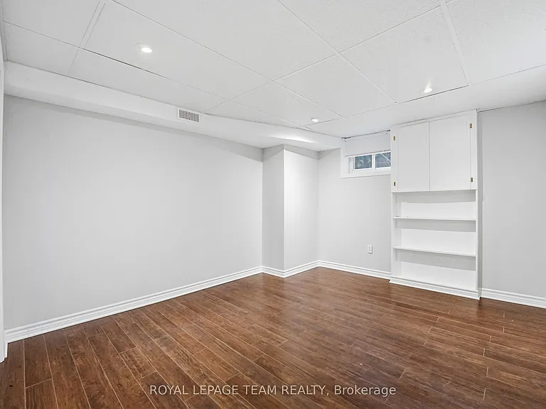 49 Crownhill St — Photo 24