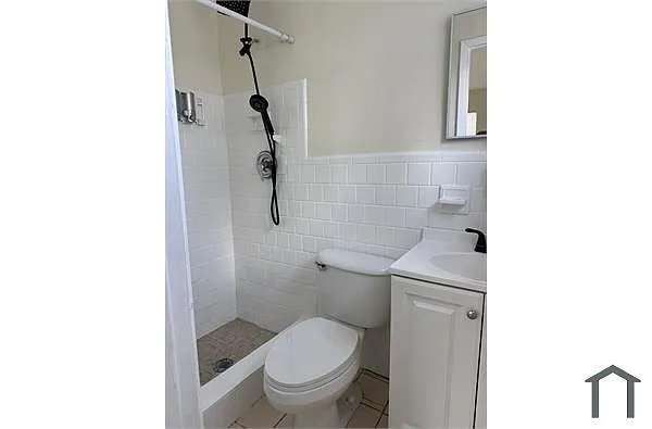 Building Photo - 6511 SW 15th Ct