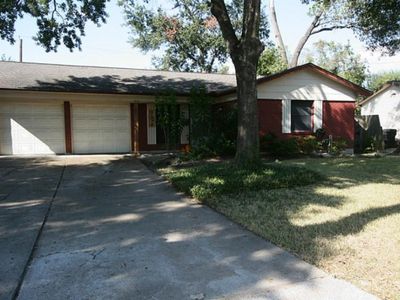 5610 Saxon Dr, Houston, TX, 77092