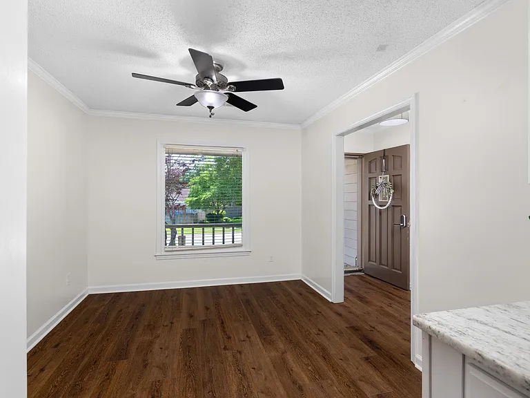 3075 Stonecrest Cir — Photo 10