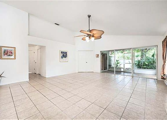 5th image of 2162 Brandon Park Cir