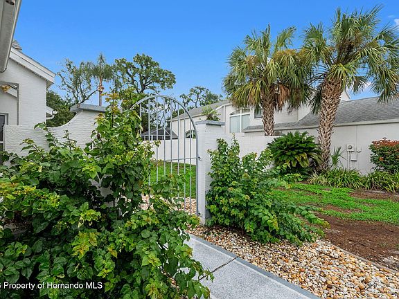 2nd image of 11031 Casa Grande Cir