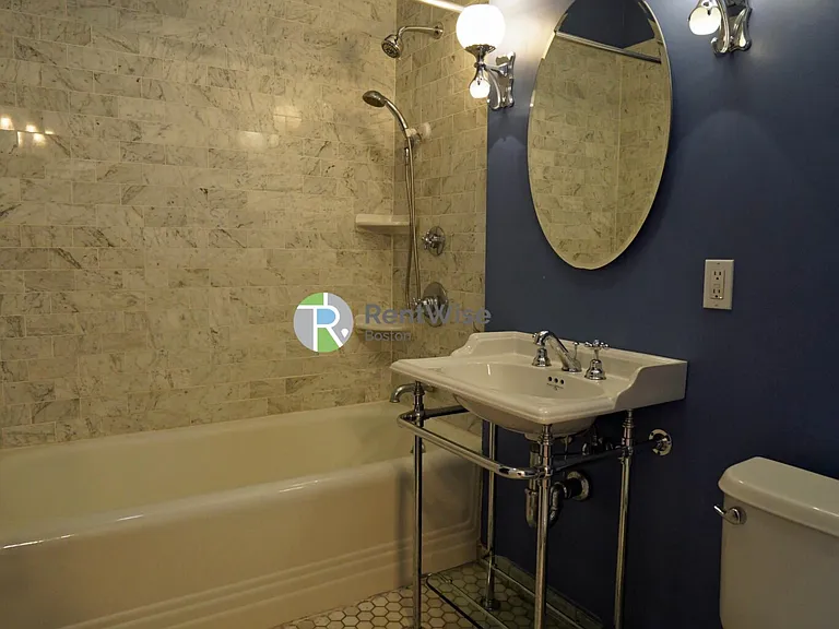 94 Naples Rd #5 — Photo 8