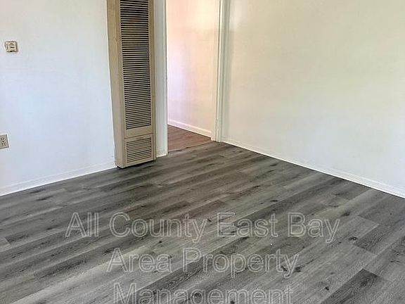 5th image of 737 Medford Ave