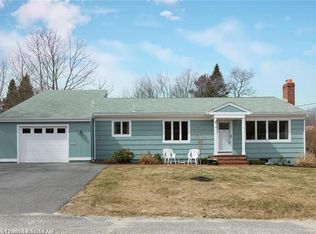 14 Southwell Rd, Cape Elizabeth, ME 04107