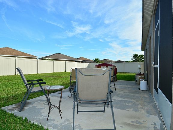 5th image of 812 Parker Den Dr