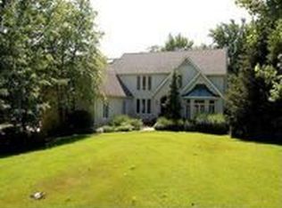 38 Woodview Ln, Lemont, IL