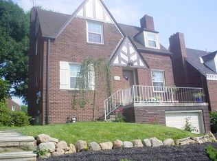 1372 Simona Dr, Pittsburgh, PA