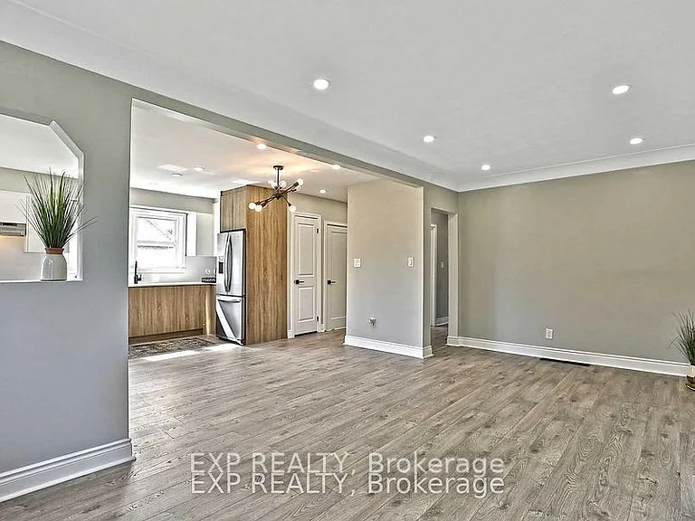 778 Drury Ln — Photo 4