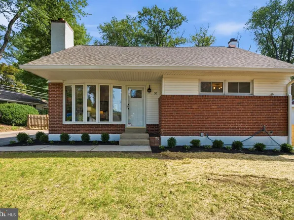 30 Meadowbrook Ln, Media, PA 19063