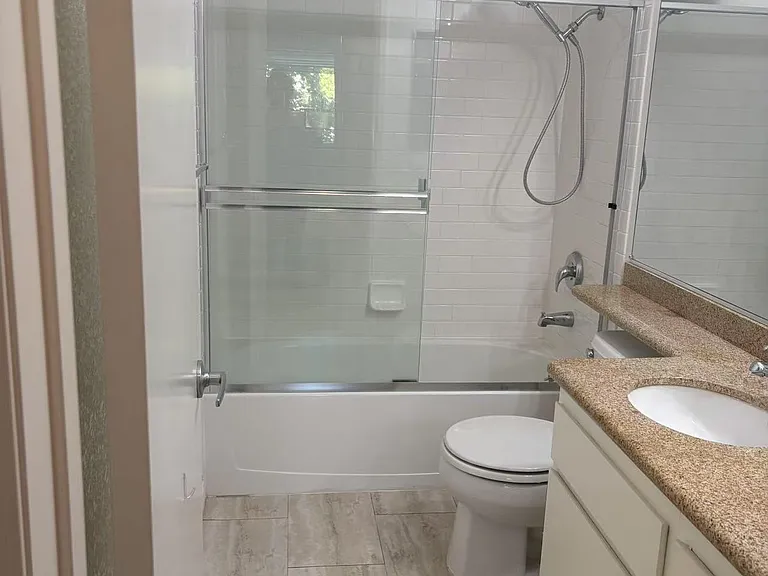 39029 Guardino Dr #220 — Photo 11