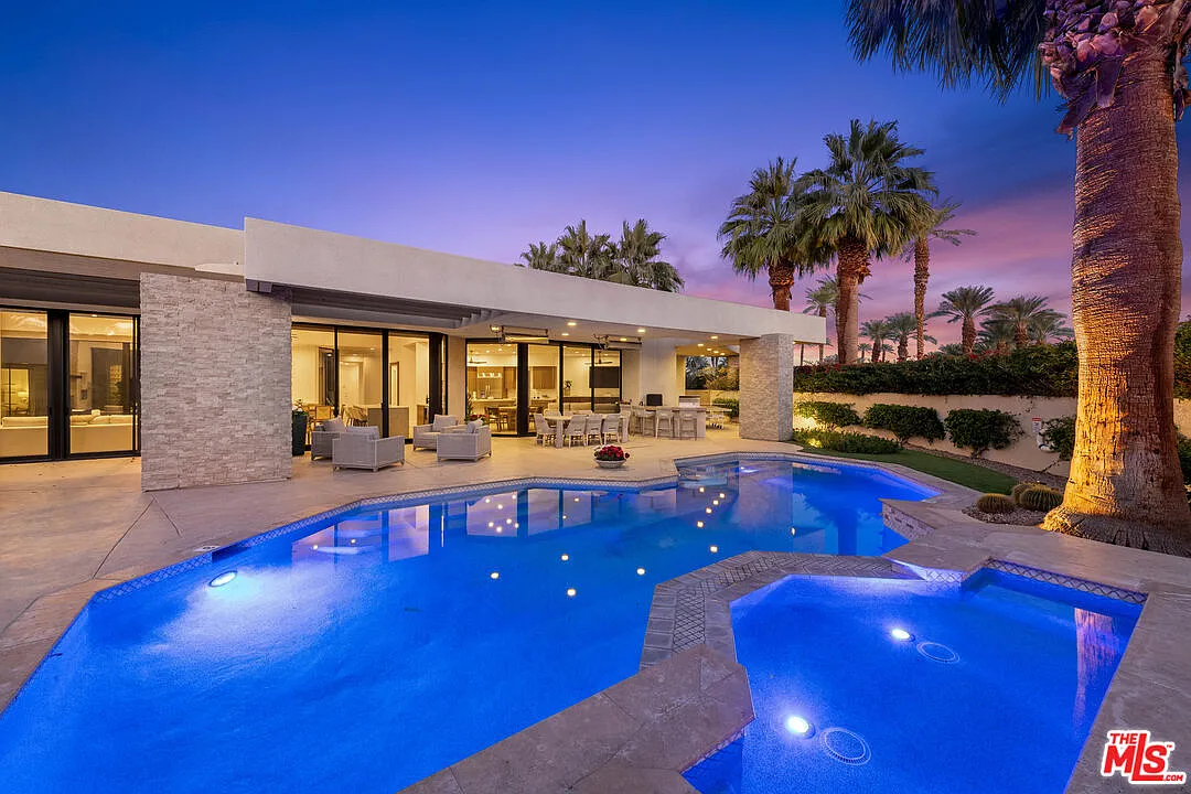 5 bed, 5.5 bath, 4886 sqft, $25,000 — Photo 1