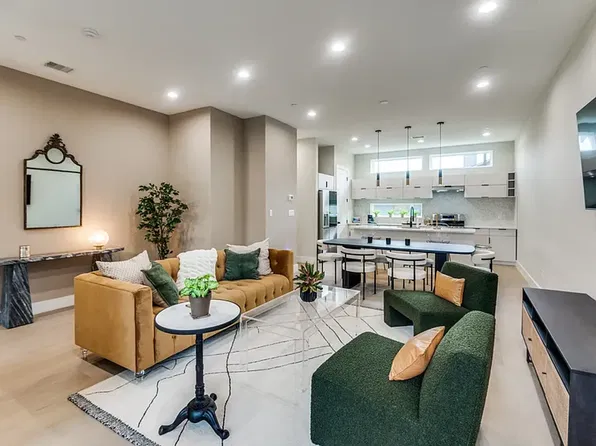 145 N Henderson Ave #104, Dallas, TX 75214
