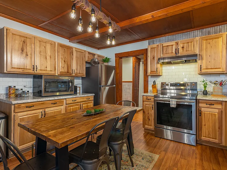 35 Wolfe Park Cir — Photo 8