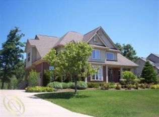 3620 High Grove Way, Orion, MI 48360