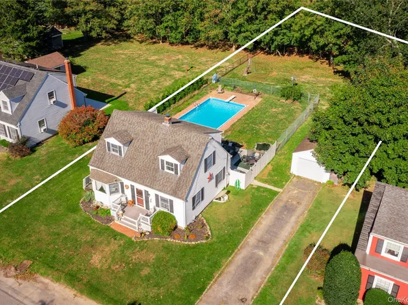 28 (aka 710) Sound Road, Greenport, NY 11944