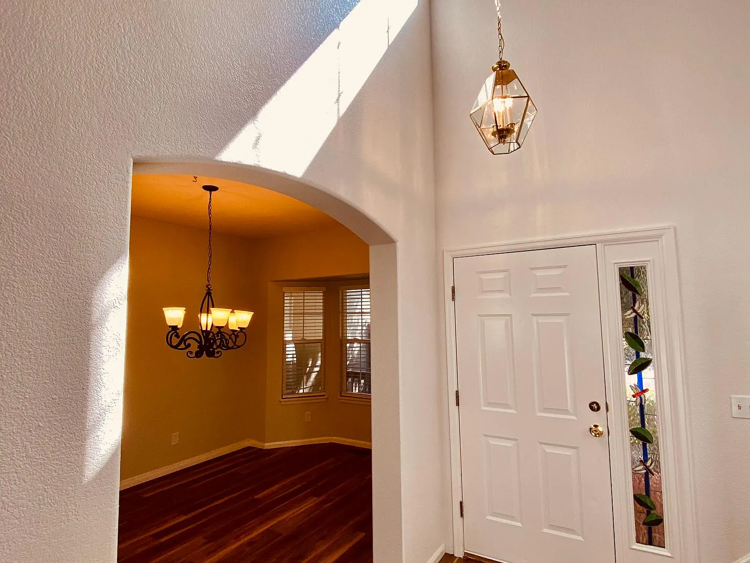 3 bed, 2949 sqft, $3,350 — Photo 4
