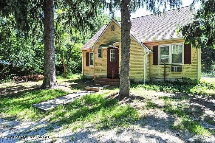 75 Park Ave photo 1