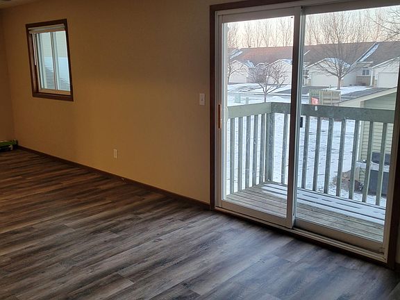 5th image of 595 35th St W #1